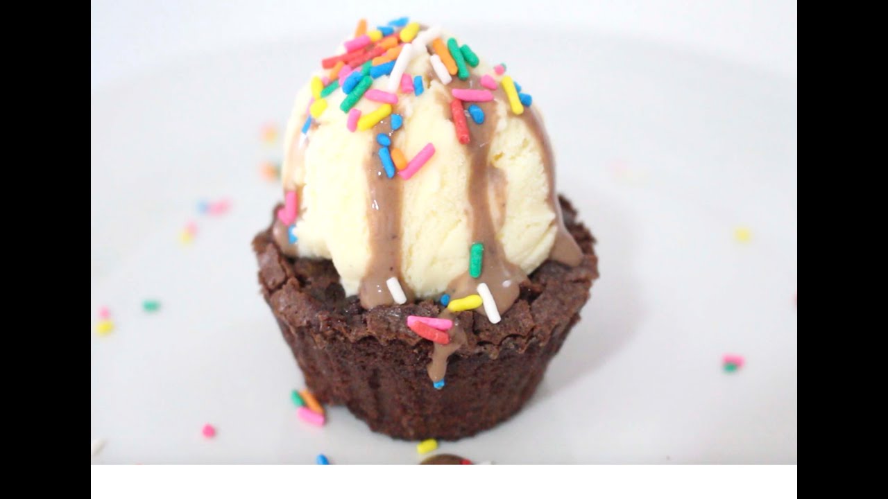 DELÍCIA DO DIA: Copinho de Brownie com Sorvete