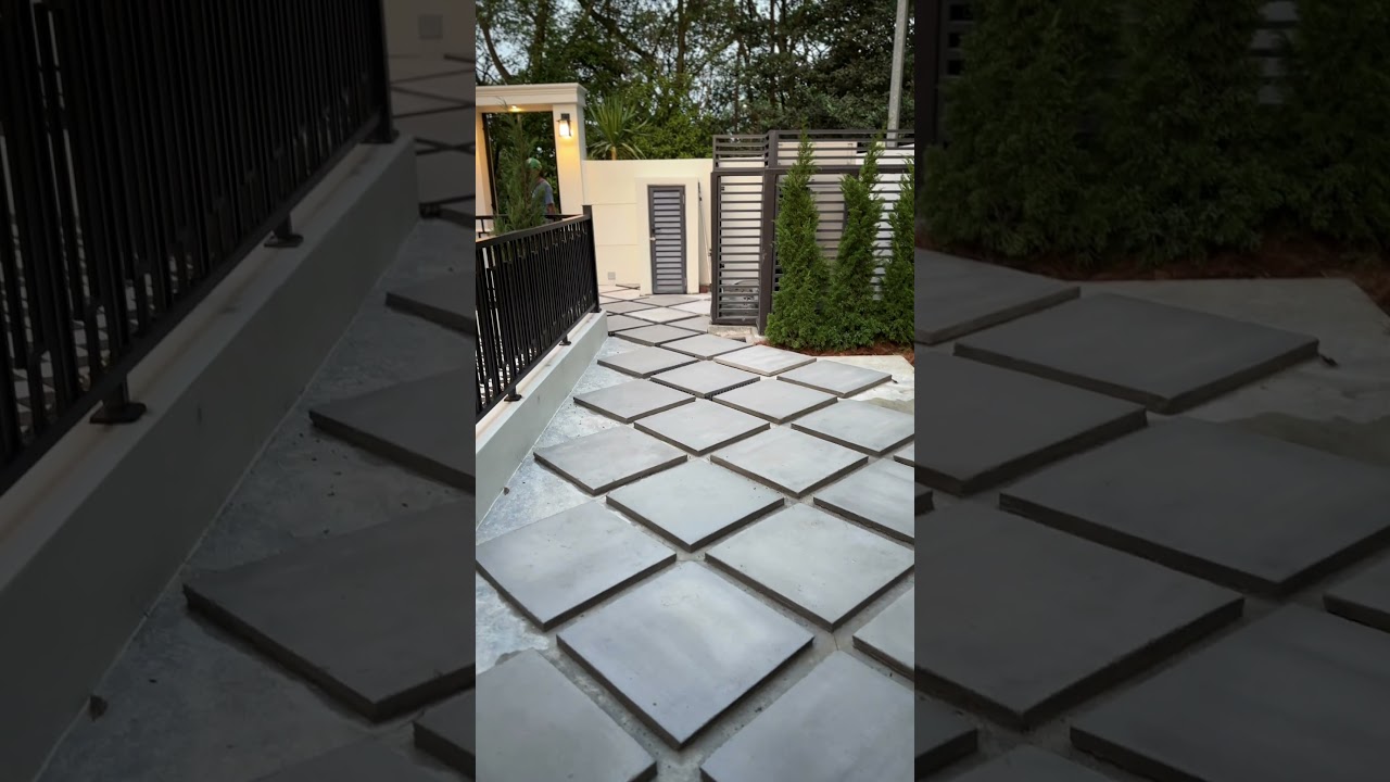 Best stepping stone idea #artificialgrassinstallation #landscape #garden #steppingstones
