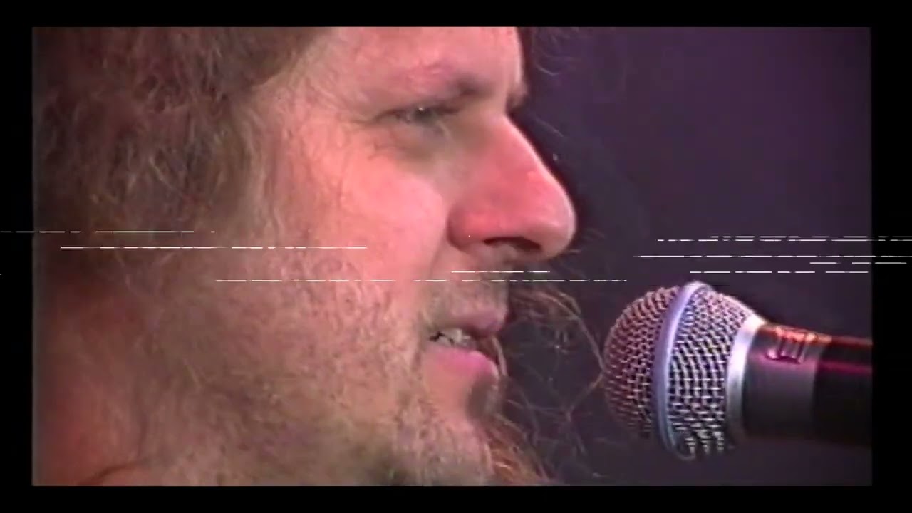UHF - A Morte Saiu À Rua (Live)