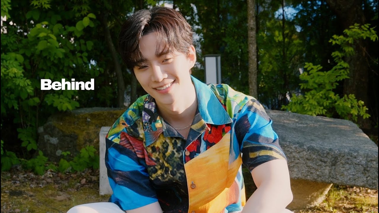 숲속에서 즐기는 막간 피캉스 🍕 · Behind