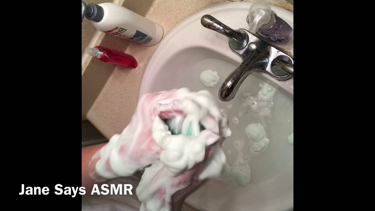 ASMR: OG Irish Spring Lathering; Natural Sponge Squeezing