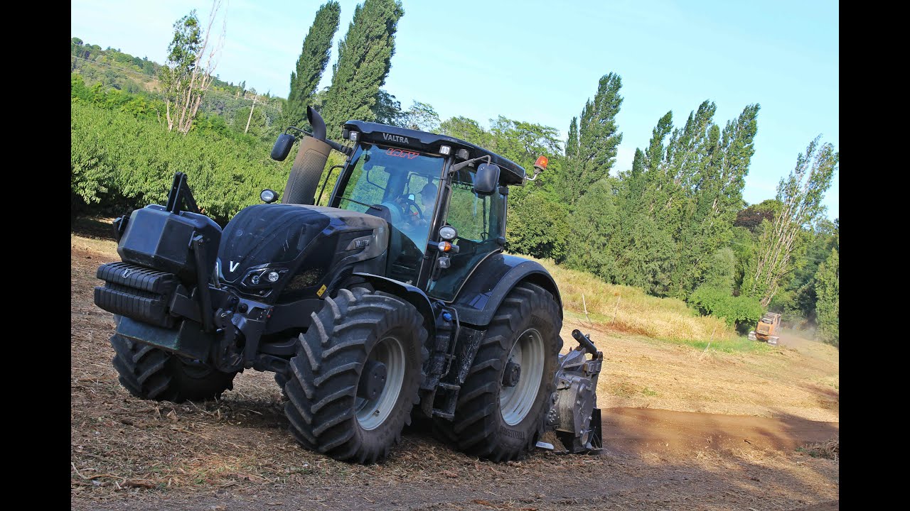 Broyage forestier Valtra 400 cv !!!