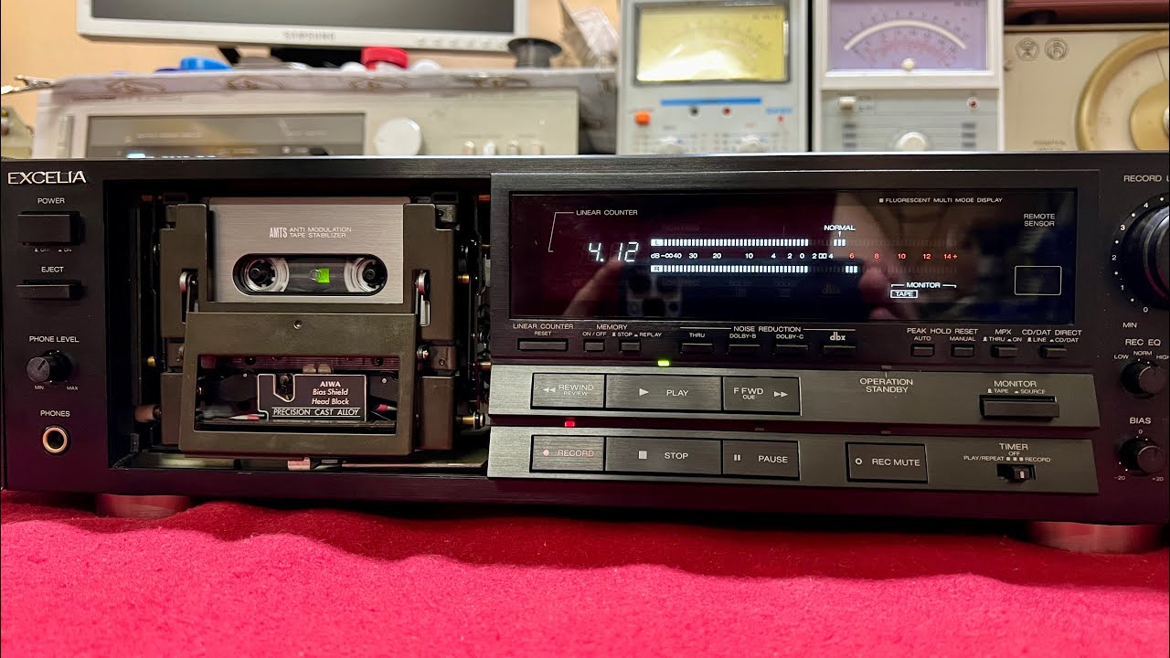 Aiwa XK-009 как новая? Спойлер - нет.