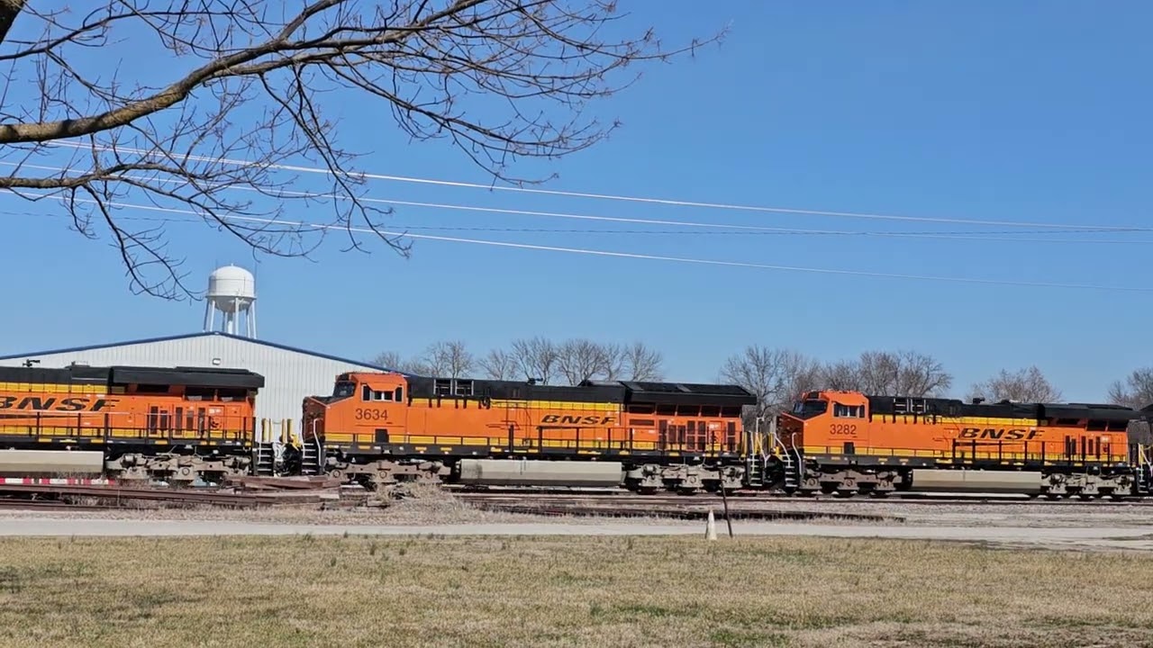 BNSF 3312, 3316 & Mid DPU'S 3319, 3634 & DPU'S 3303, 3365