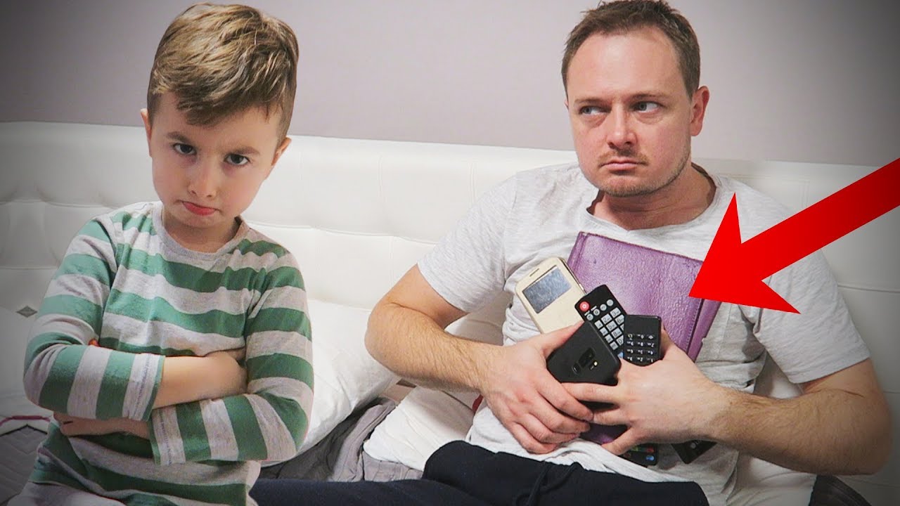 Alex A Ramas FARA Tableta Telefon si Televizor! Ce a Facut?