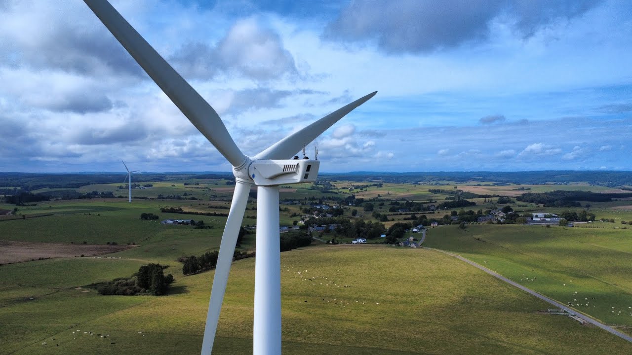 Compilation de vidéos de drônes sur des parcs éoliens en Belgique 🇧🇪 2.0 .