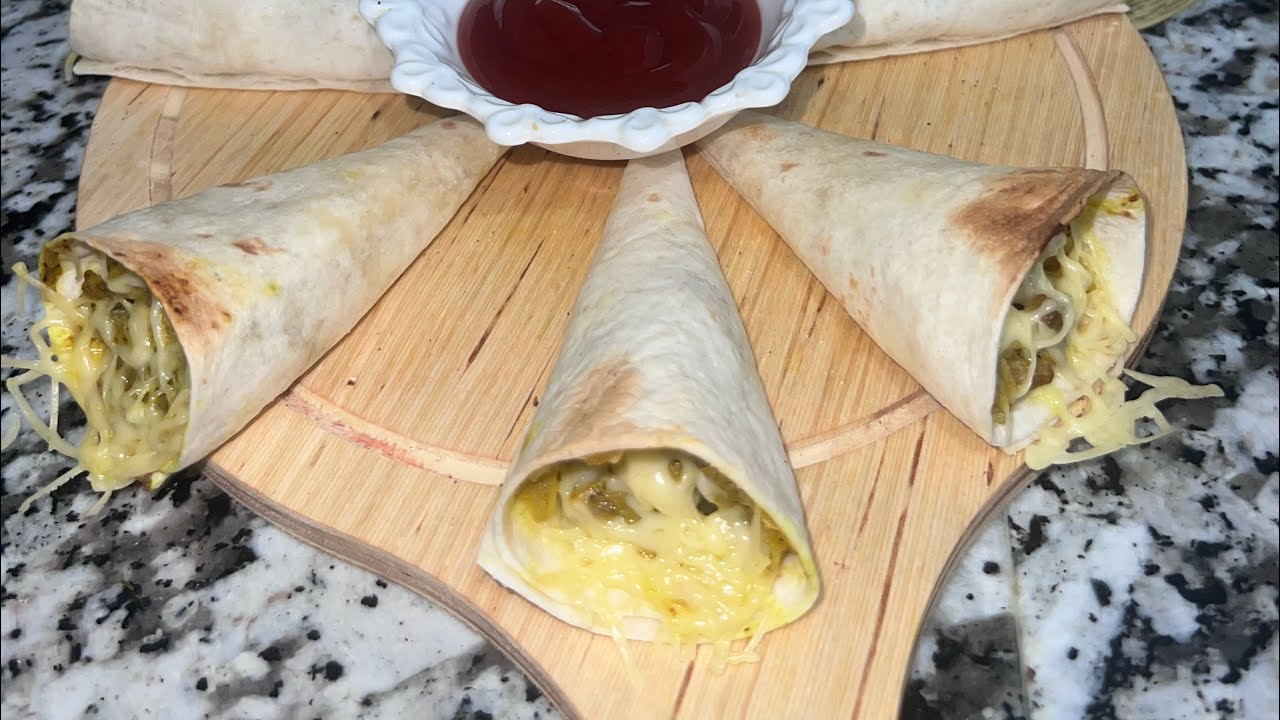 كورني مالح بخبز الطاكوس بحشوة سهلة وبسيطة👌🏻#مملحات #شهيوات 