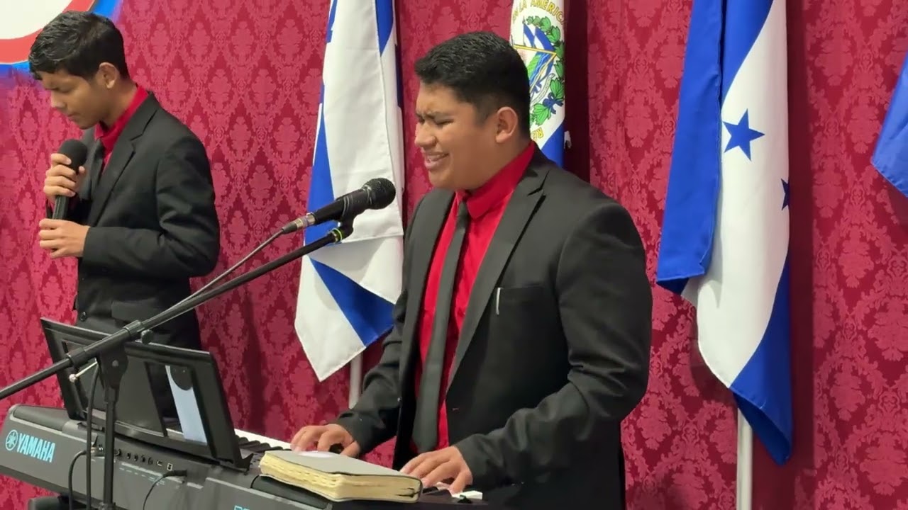 Tiempo de coros🎶 | Culto de jóvenes | Misión Cristiana Fuego en el Altar Sevilla, España🇪🇸