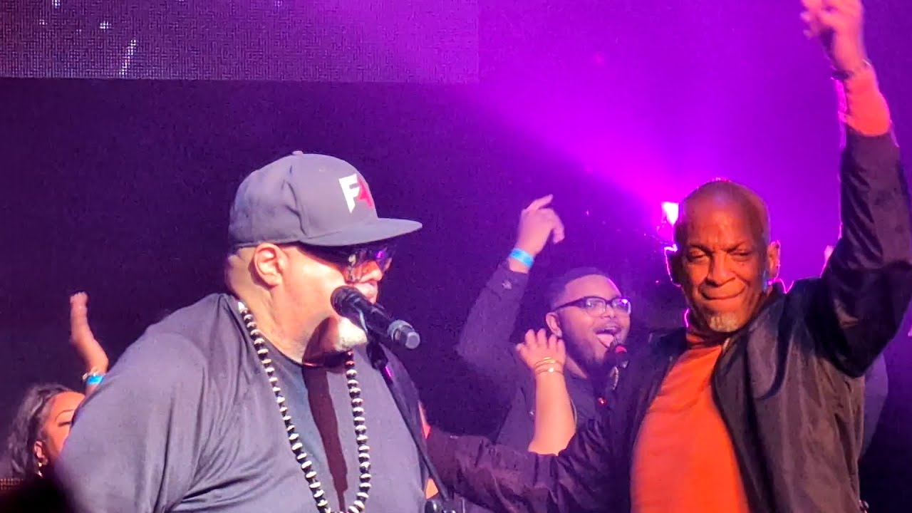 FRED HAMMOND & DONNIE MCCLURKIN HAVE A HOLY GHOST PARTY ON STAGE w/ TODD DULANEY & VASHAWN MITCHELL