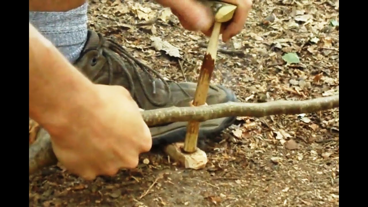 Feuer bohren / bowdrill mit Fichtenwurzel