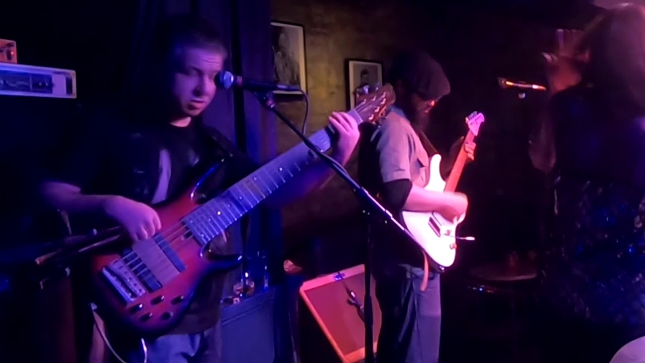 Sunday Sinners Live @ The Jazzbar, Edinburgh 5 - Just a breath away