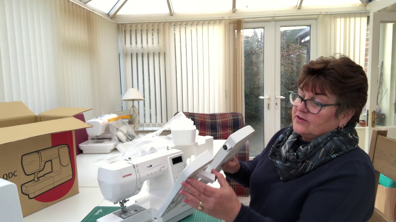 Janome M200QDC unboxing Part 1