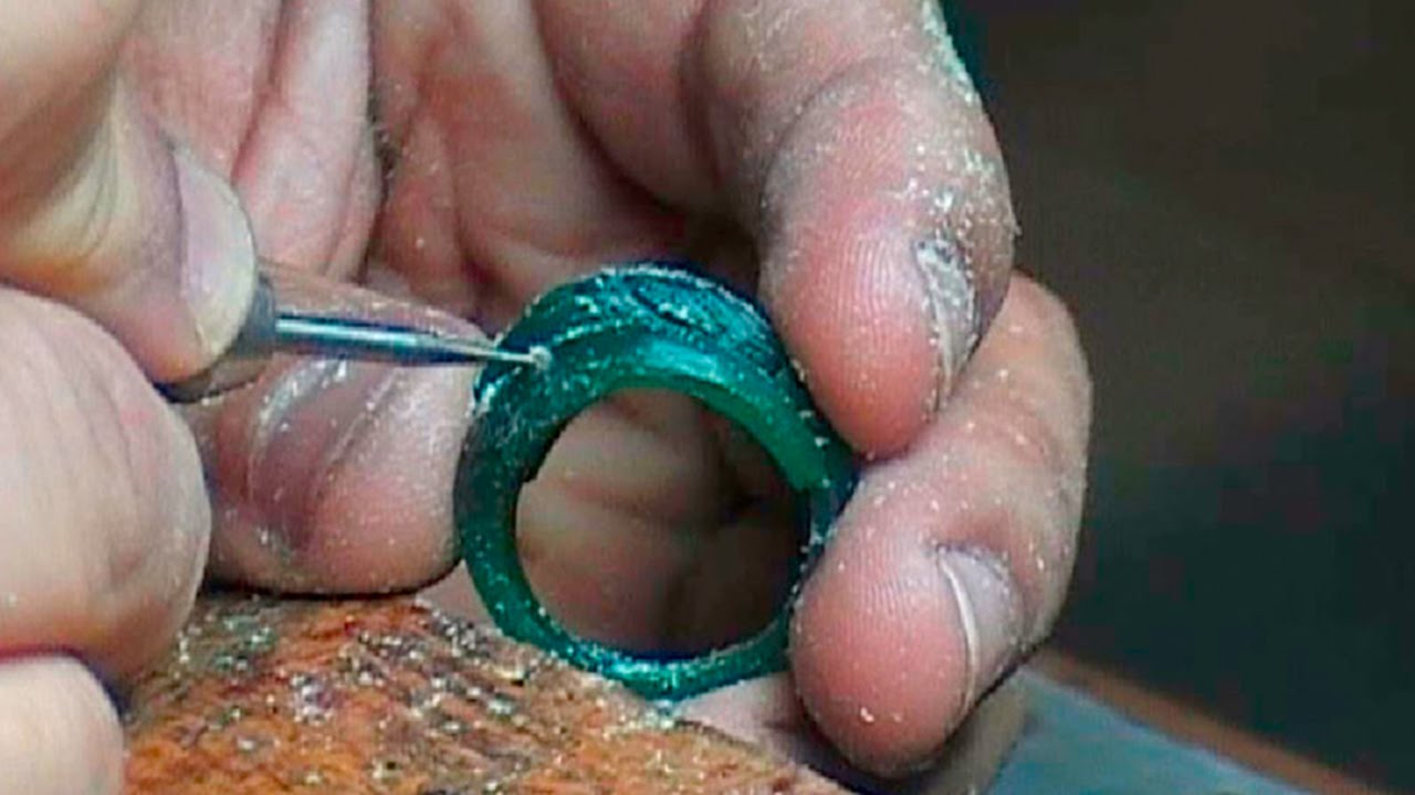 Creazione di un modello in cera per oreficeria - Fonderiapassarelli
