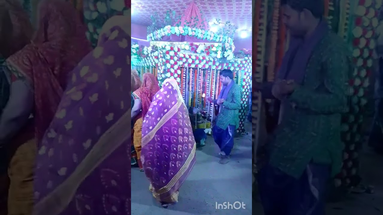 ଆମ ଗାଁ ରେ ଅଷ୍ଟପ୍ରହରୀ ଆଜି ଦ୍ୱିତୀୟ ଦିନ ବା ନାମ  ଯଜ୍ଞ    ସହିତ ଆମର ଭୋଜି ଵି ରନ୍ଧାବଢ଼ା ଚାଲିଛି 