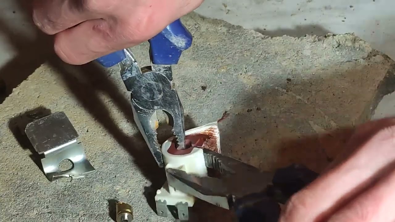 SOLENOID - mały ale MIEDZIO-DAJNY! Jak go rozebrać?