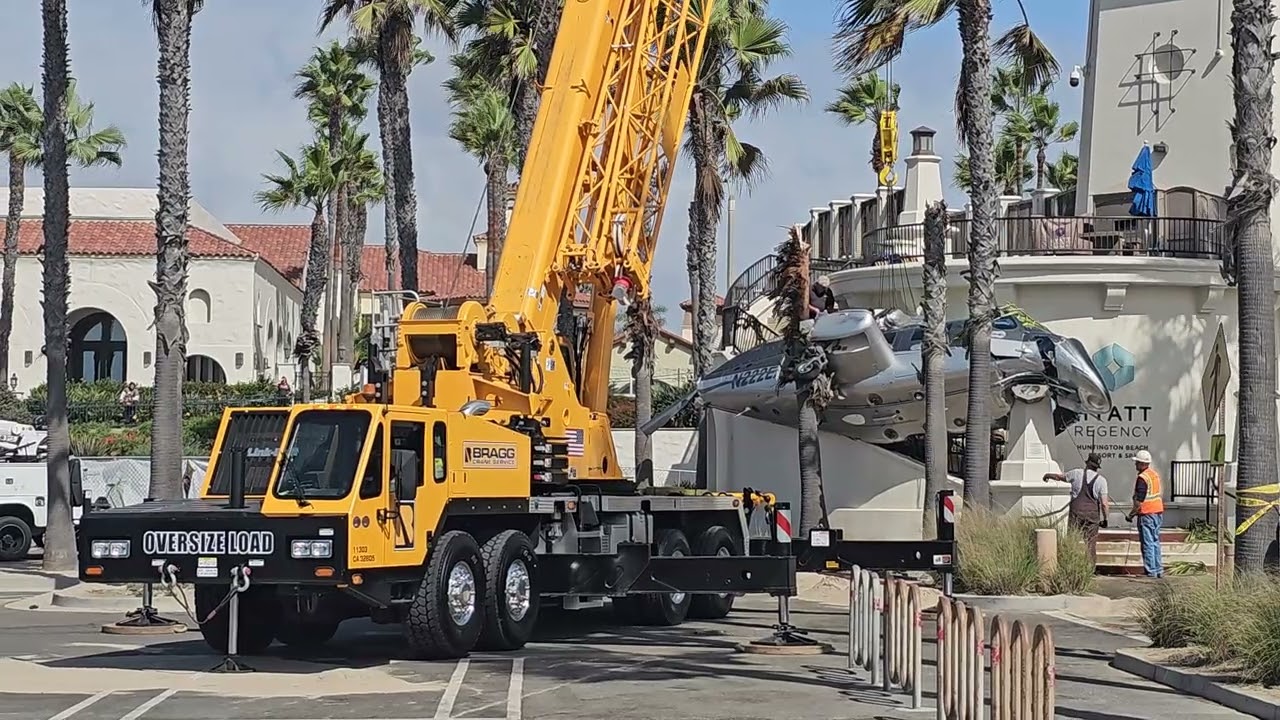Bell 222 (N222EX) Helicopter Crash while arriving for Cars 'N Copters event in Huntington Beach