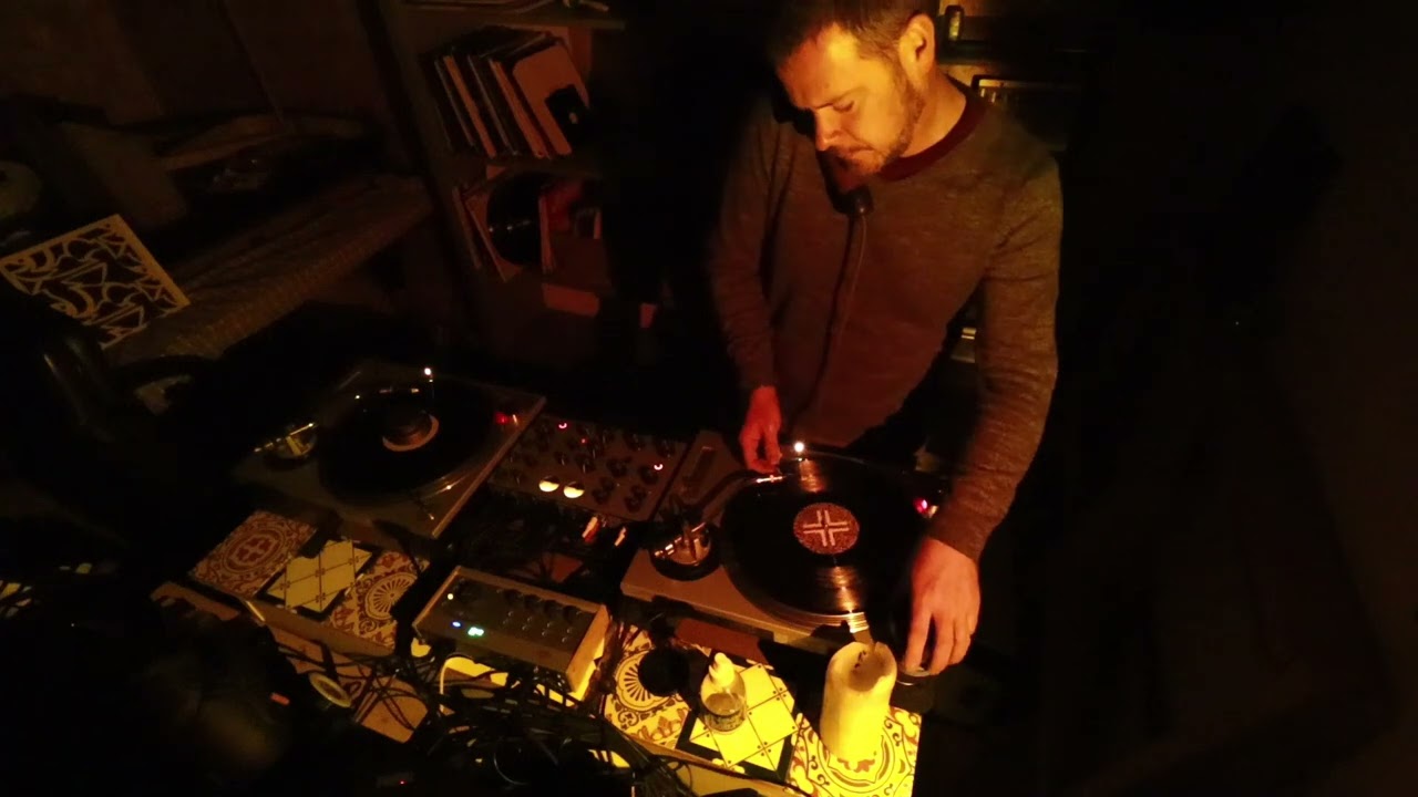 Live Vinyl House Chilled Tech Selection deep dark and laidback