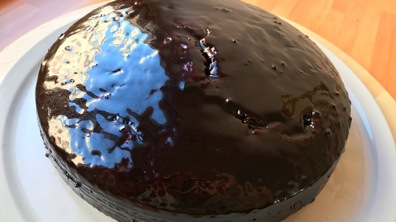 Torta cioccolato e vino rosso