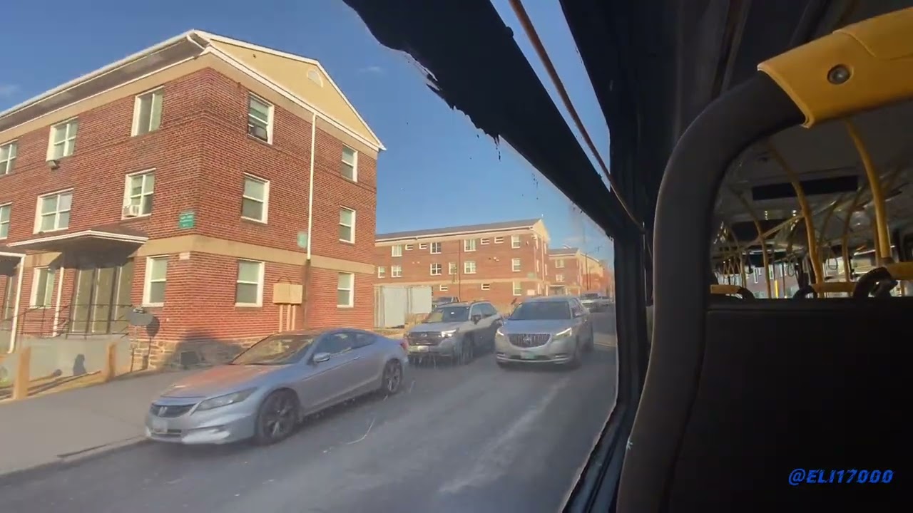 MTA Maryland: 2012 New Flyer XDE40 #12026 | CityLink Navy