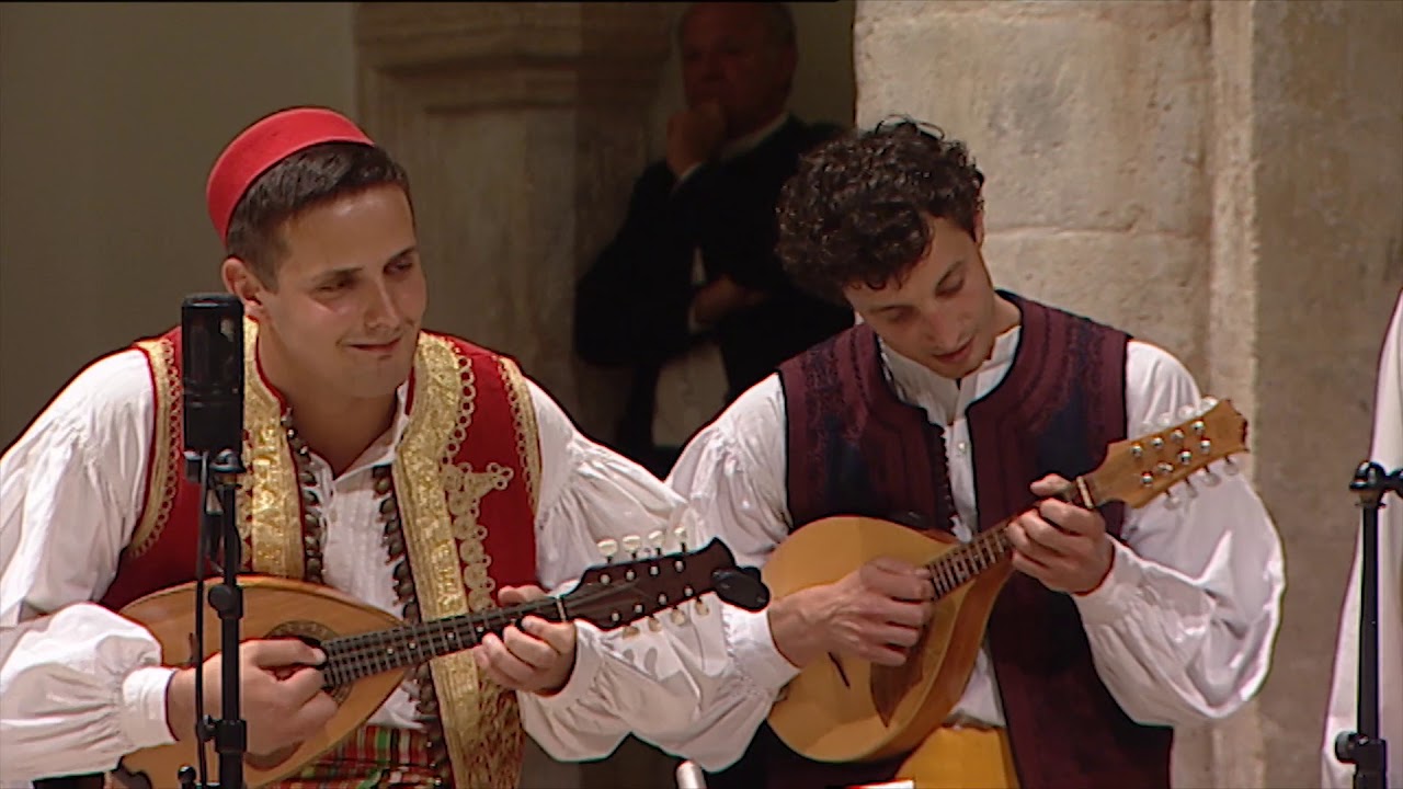 Klapa Kaše - Petrunjela - LIVE