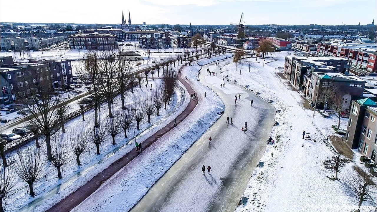 Schaatsen op de Leurse Vaart | Etten-Leur | Winter 2021 | Zwartenbergse Molen | Molen De Lelie