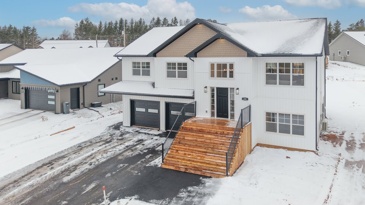 202 Stanmol Dr, Charlottetown PEI