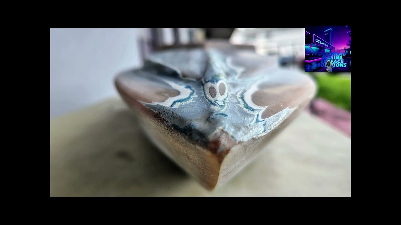 model speed boat sanding underway