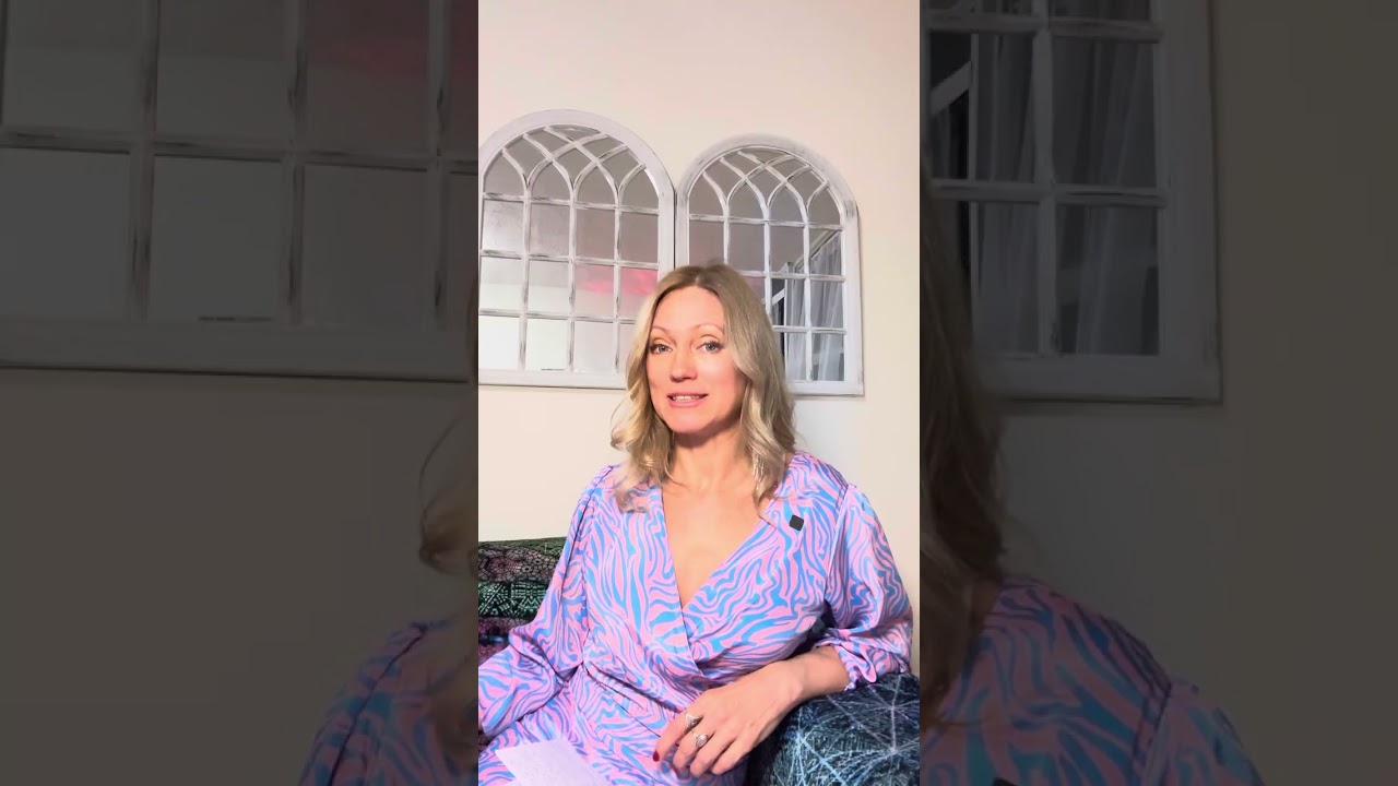 One Simple Feminine Shift  That Makes You Irresistible to High-Value Masculine Men- Practice Now