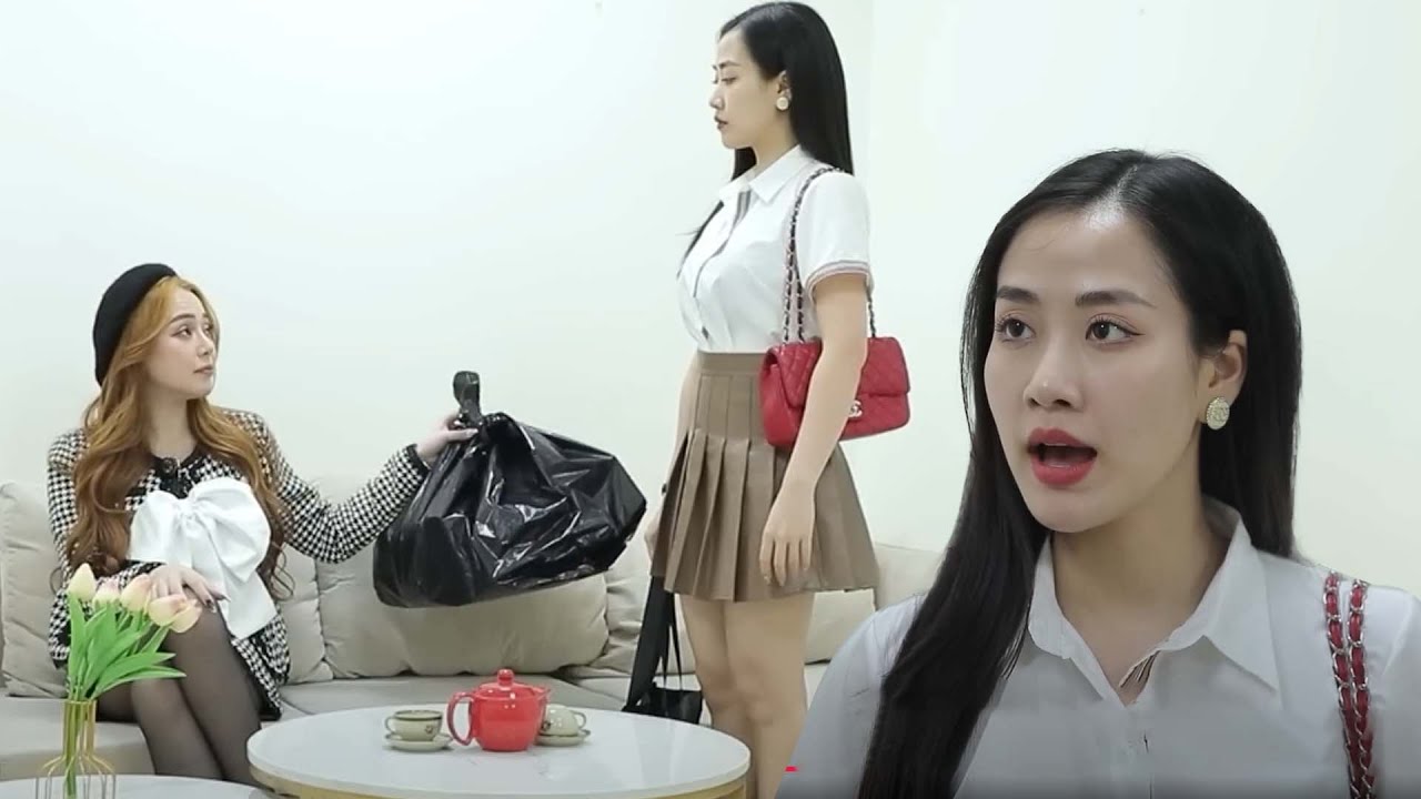 Nữ Giám Đốc Mặc Đồng Phục Đến Nhận Chức, Bị Thư Ký Mạo Danh Thẳng Tay 