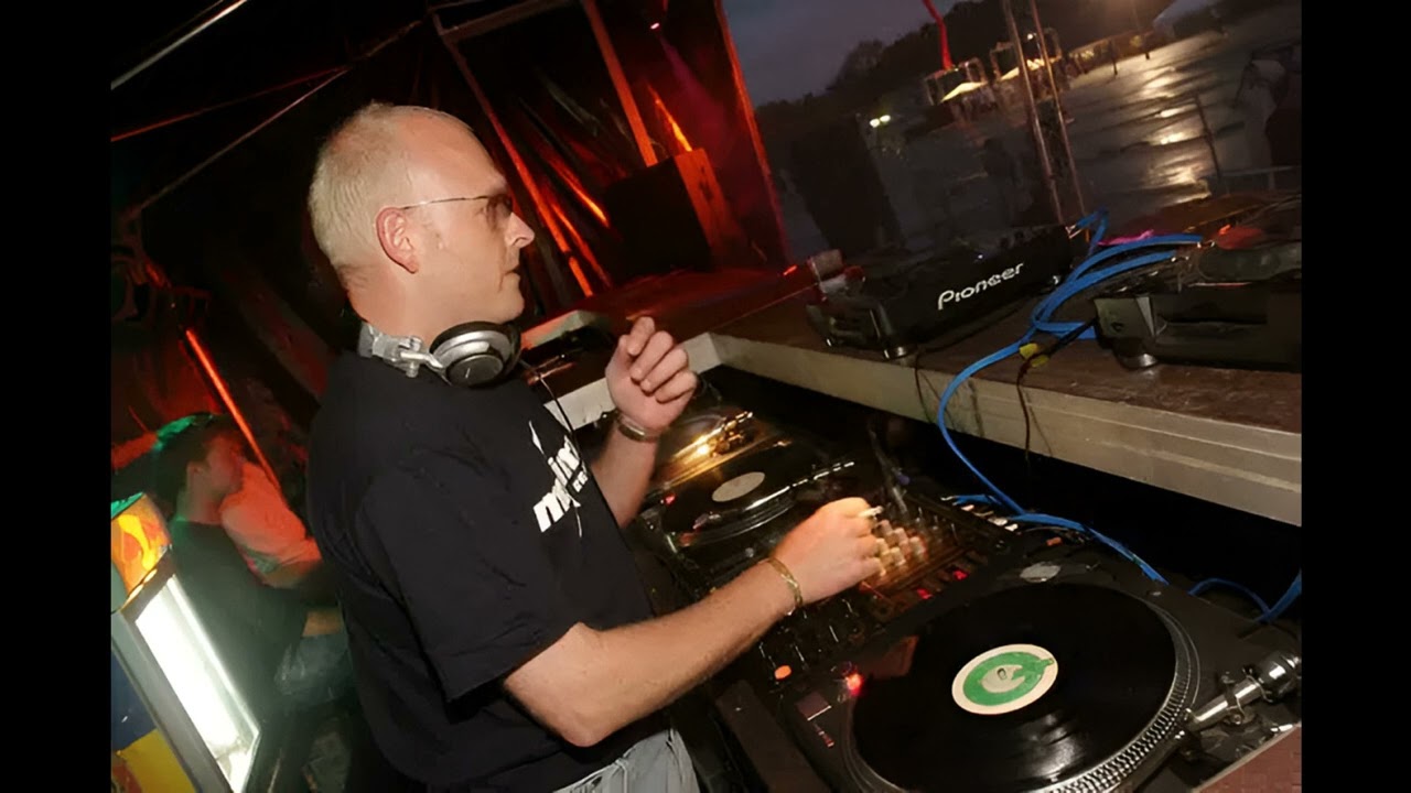 Tillmann Uhrmacher @ Tarot OXA 14.06.2002