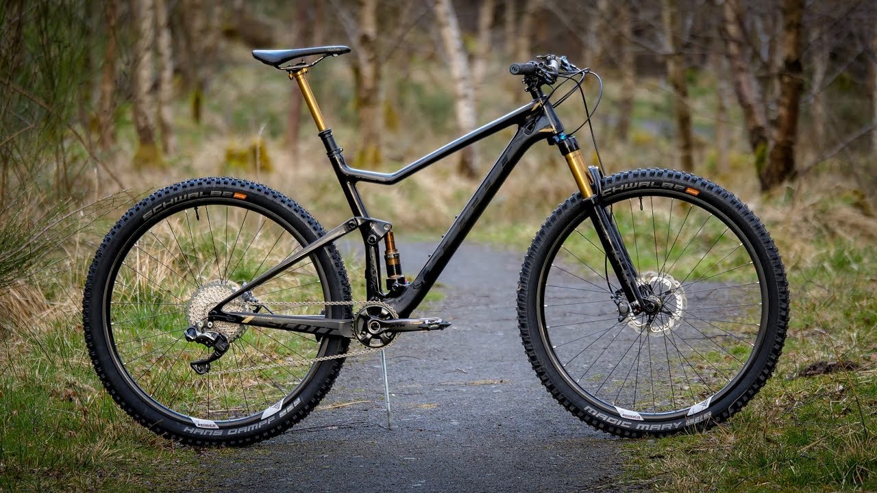 THE ULTIMATE XC BIKE BUILD | SCOTT SPARK 900