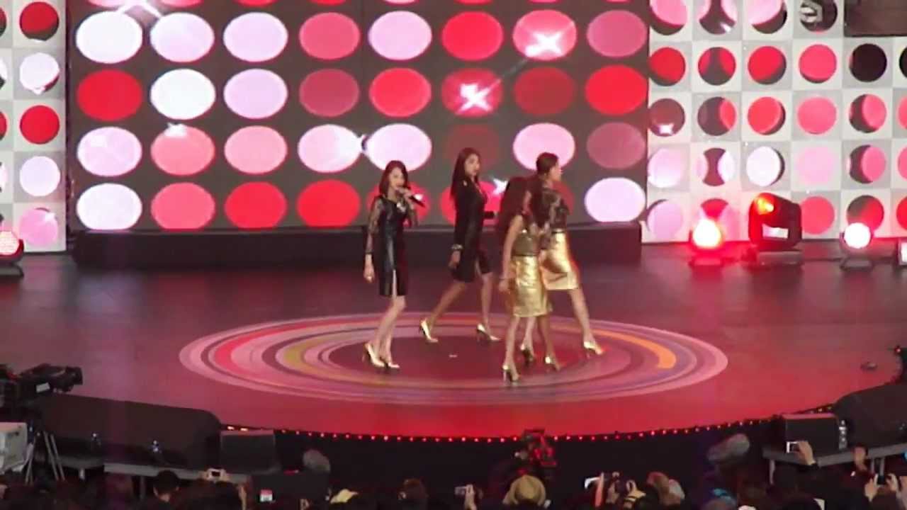 [Fancam] MBC Korean Music Wave - Sistar Intro+Alone 120521
