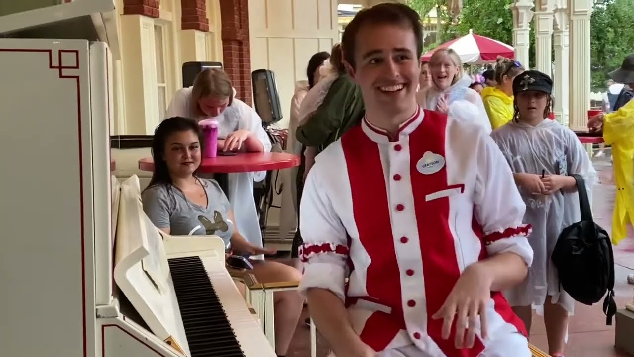 DISNEY PIANO PRODIGY, CELEBRITY VOICE ACTOR GRAYSON at CASEY'S CORNER in MAGIC KINGDOM WALT DISNEY