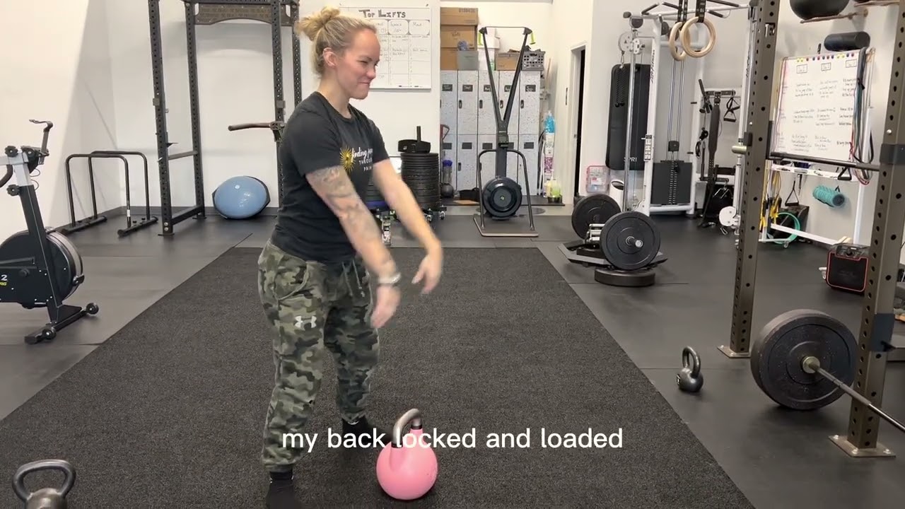 Kettlebell: Swing (How to Series)