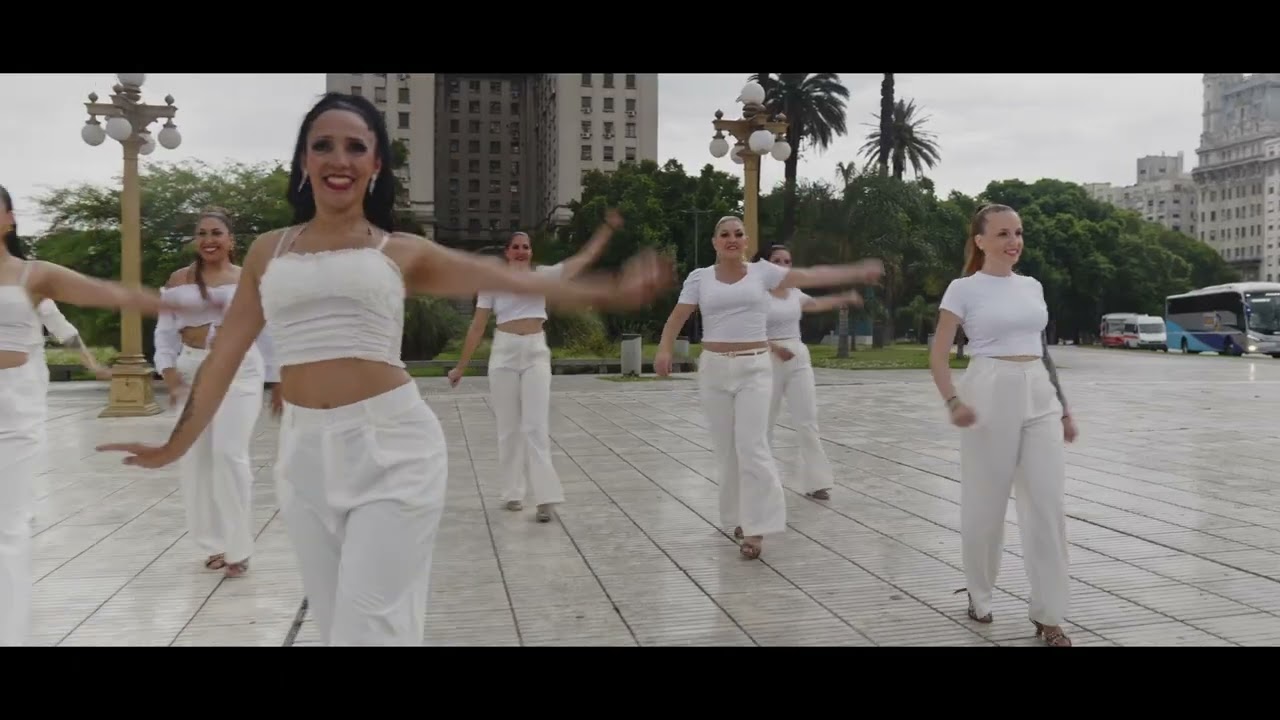BACHATA MAURO Y VERO ☆ 2025☆ FIN DE AÑO ☆ JUNTO A ELLOS. De Argentina para el mundo!!