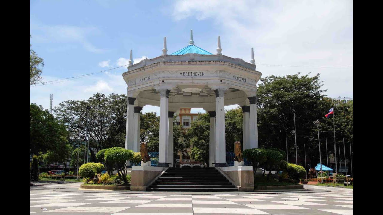 BOOMING BACOLOD - Bacolod Public Plaza