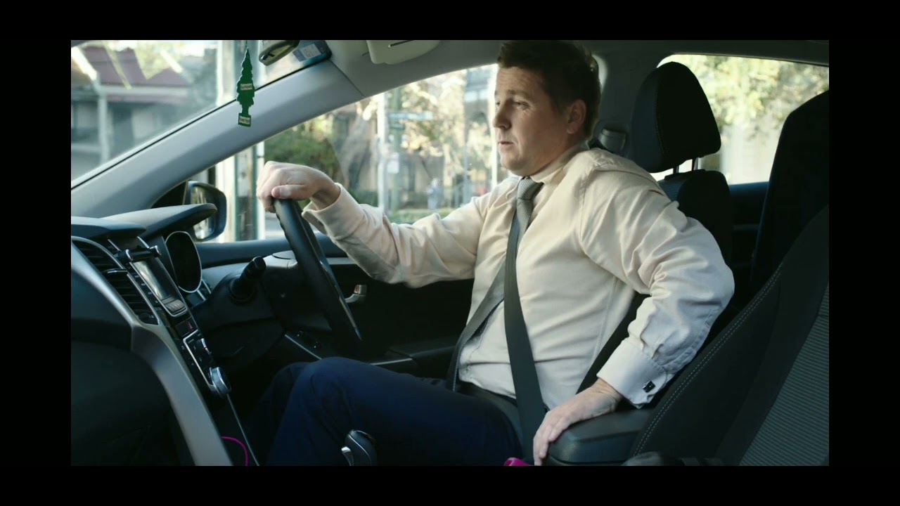 men fart in car