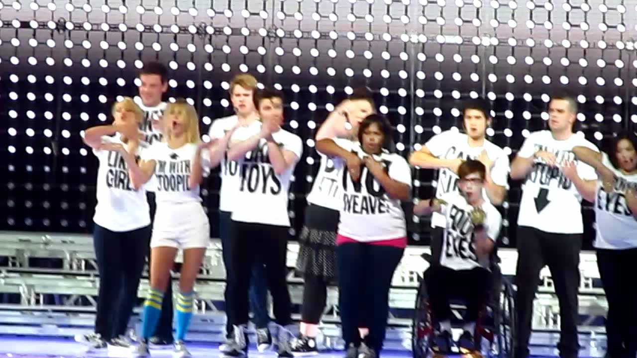 Glee Live - Born this Way