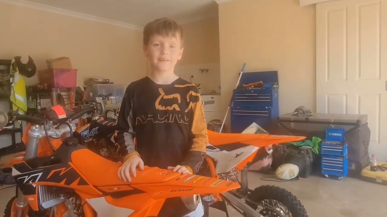 2024-2025 KTM 50SX oil and airfilter service guide