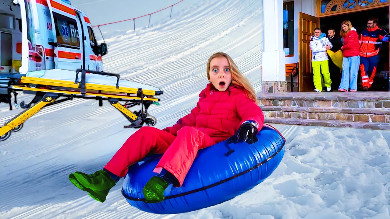🚑 Am CHEMAT AMBULANȚA la BISERICĂ ⛪ A CĂZUT pe PÂRTIE 🏂 de CRĂCIUN 🌟