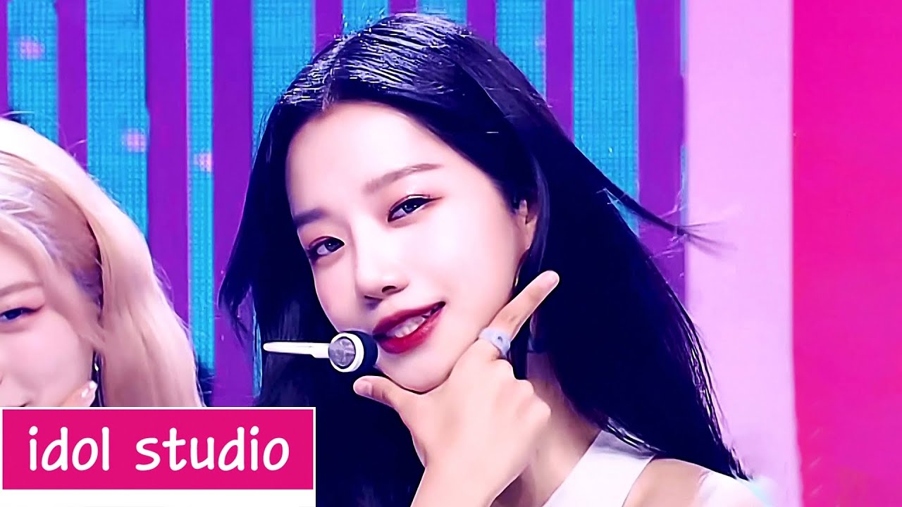 조유리 (JO YURI) | '러브 쉿! (Love Shhh!)&rsquo; (교차편집 Stage Mix)