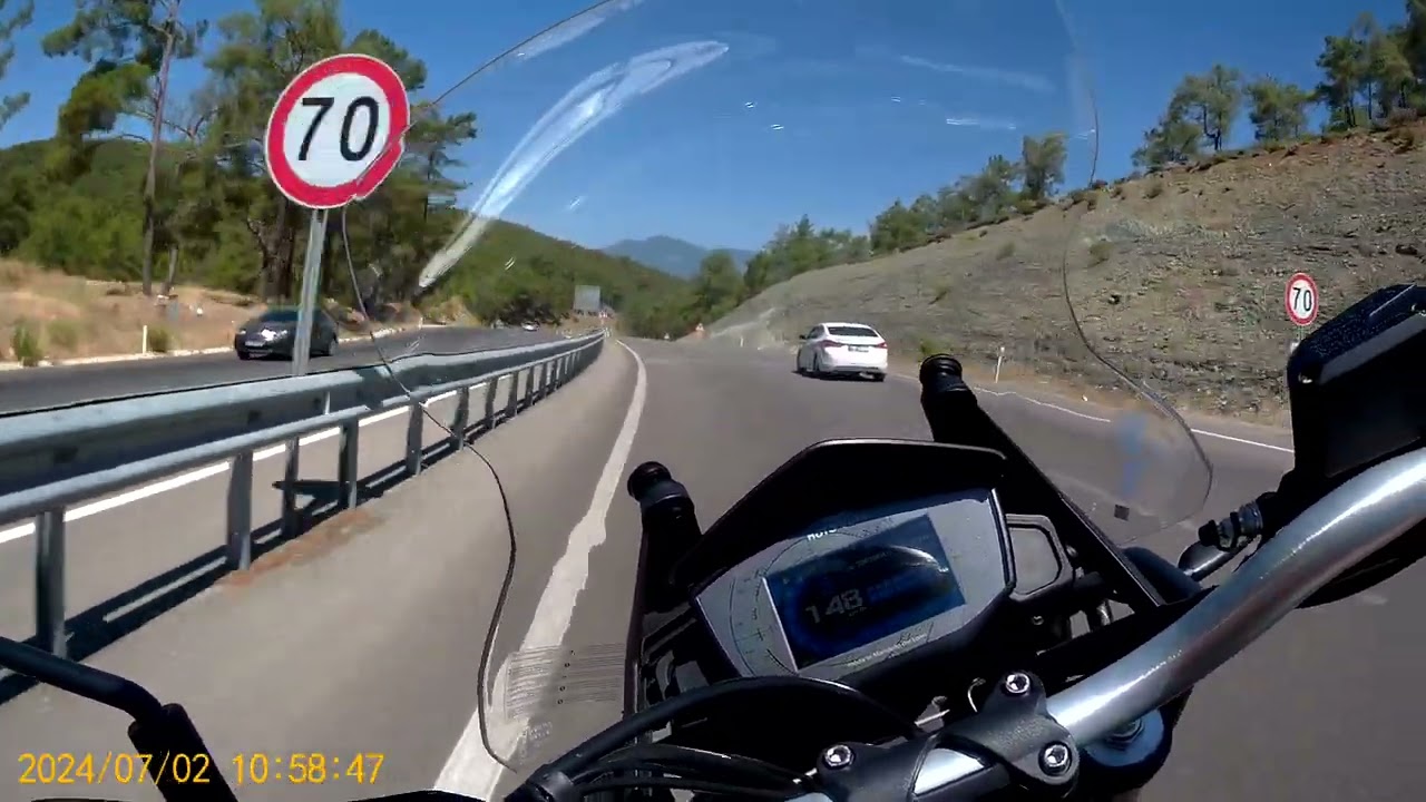moto Guzzi #V85 TT travel#curve test#topspeed#viraj#motor