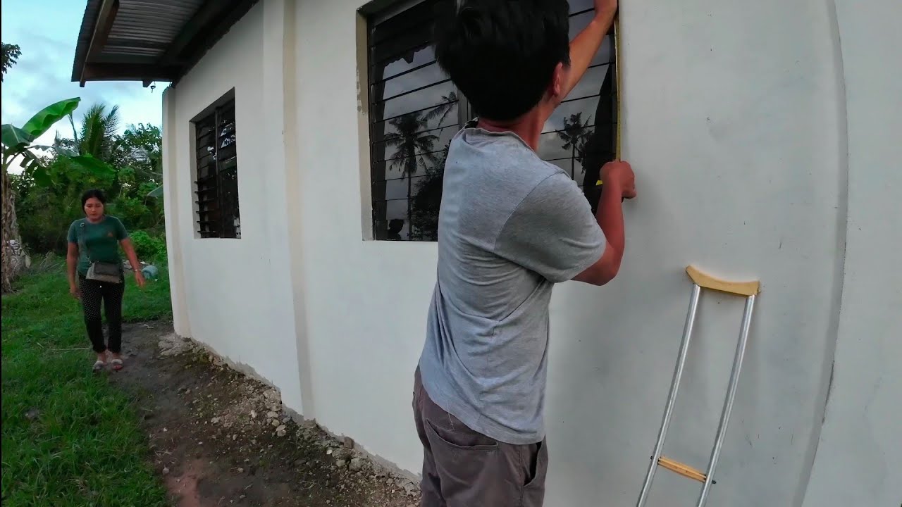 SINUKATAN NA NI DANTE ANG MGA BINTANA AT PINTUAN SA BAHAY NILA NI ATE LUZ AT KEN PARA SA SCREEN