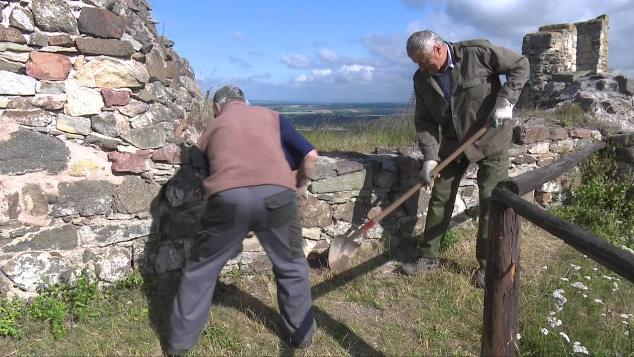 Dědkostav opravuje a udržuje hrad Potštejn