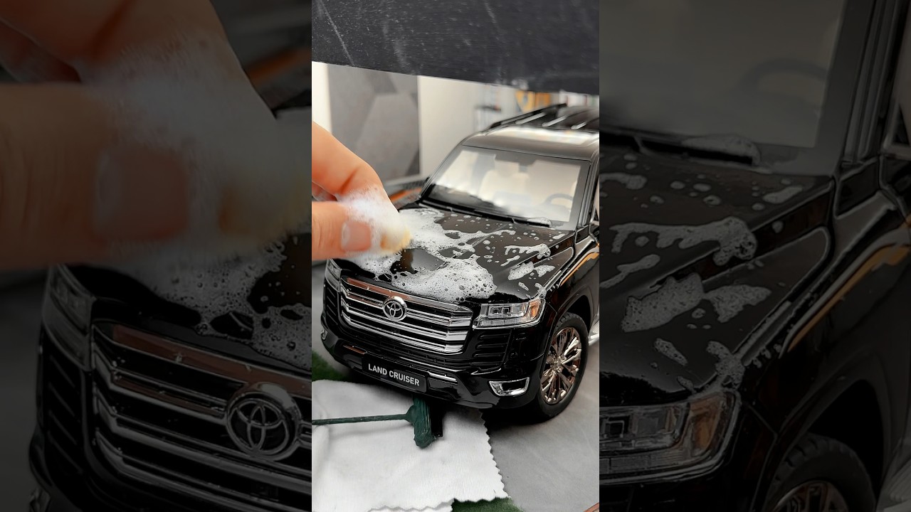 Toyota Land Cruiser LC300 Diecast Model Car Bonnet Cleaning  #car #diecastcars #toyota #clean