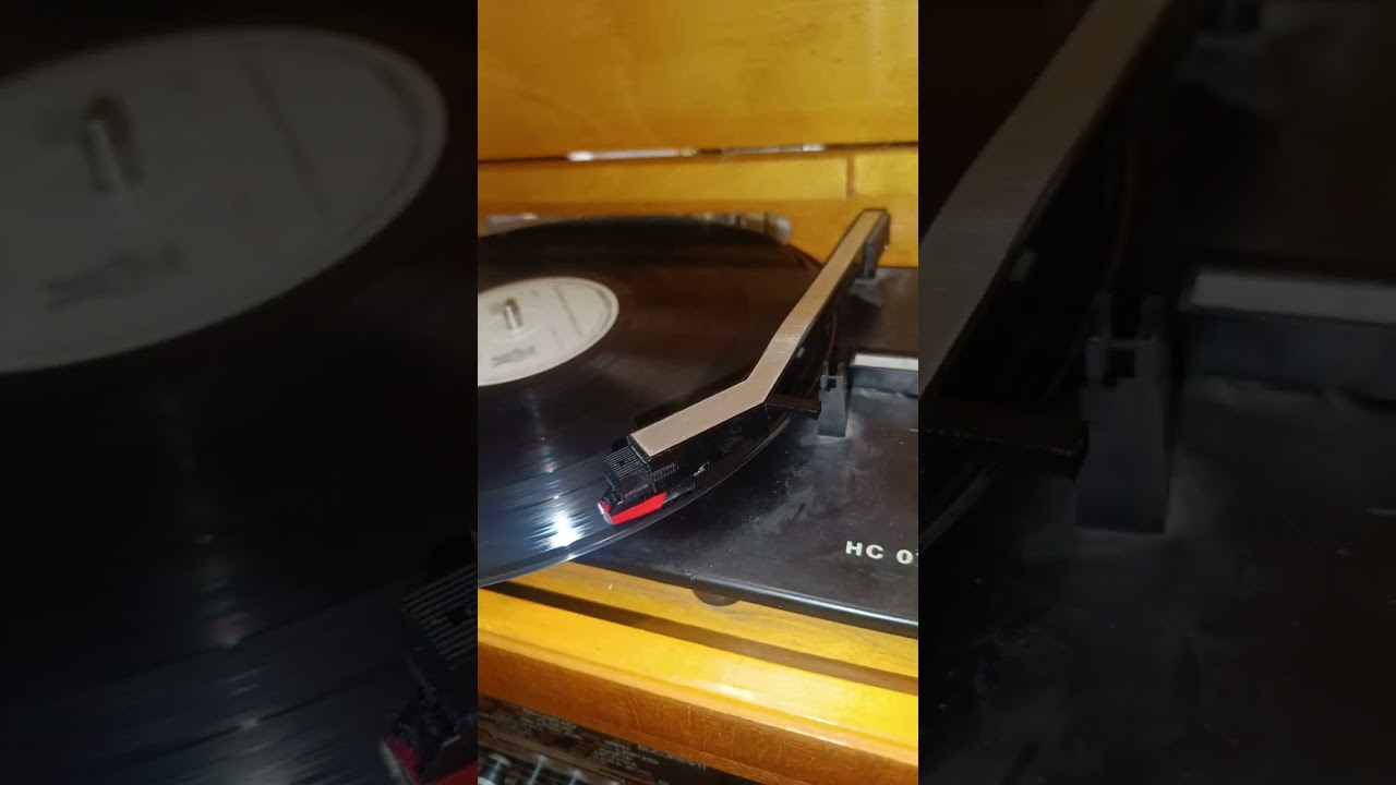 Traviata 2. electronica București 1962 reparatii aparate de radio 0790489629
