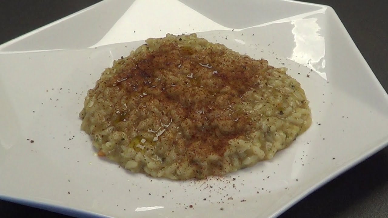 RISOTTO CON CREMA DI ZUCCHINE E BOTTARGA - Ricette Dal Mondo