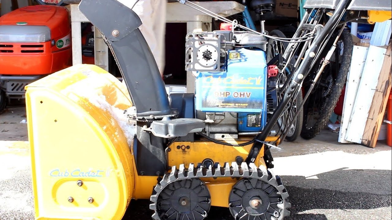 Cub Cadet service belt change friction wheel, 926 STE 726 snow blower repair /shot with Canon T3i