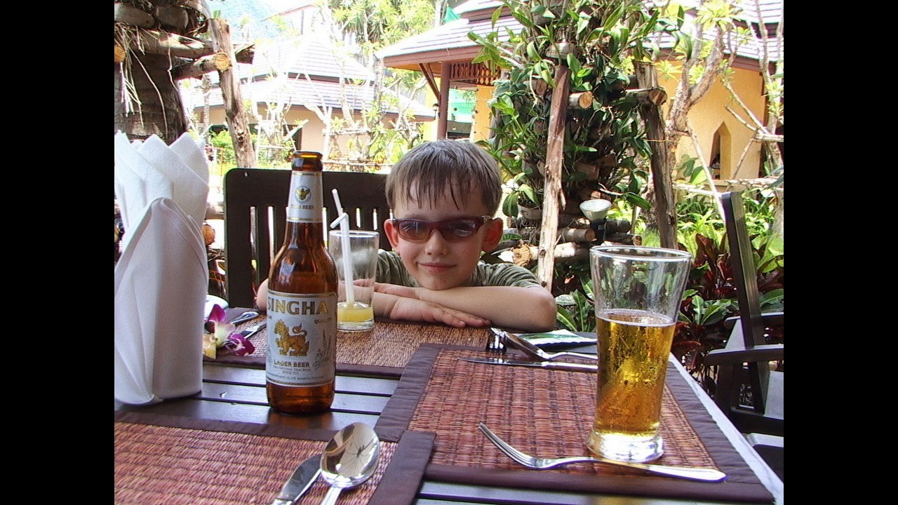 2006 Thailand Phuket Пляж Камала бич, прогулка