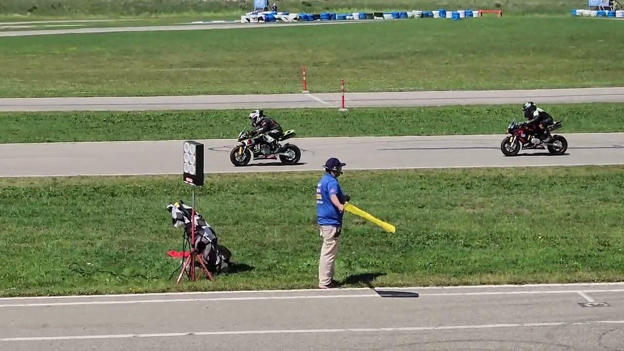 FIM MiniGP Canada Round 2 Race 1